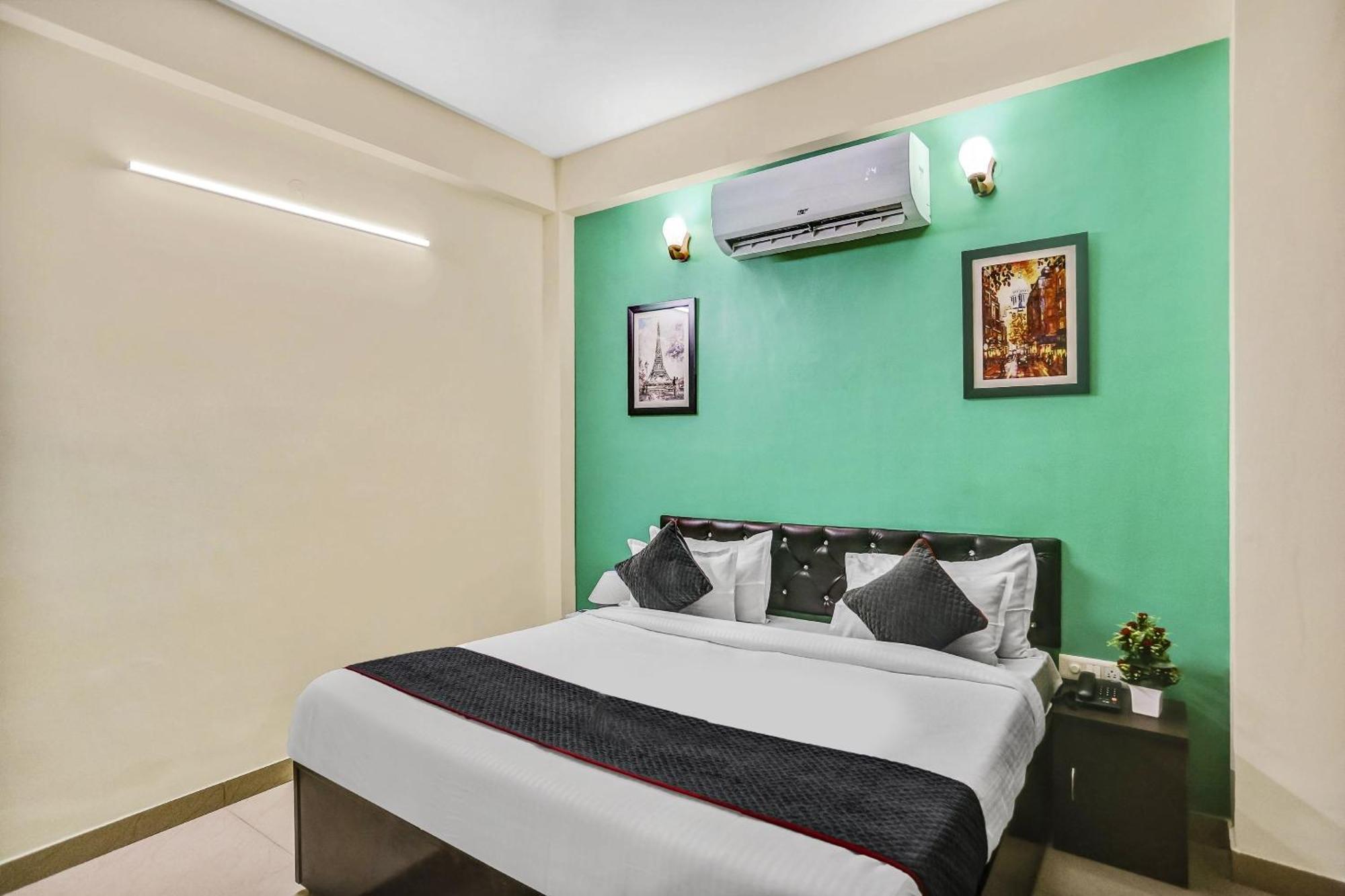 Townhouse Rumaisa Indirapuram Exteriér fotografie