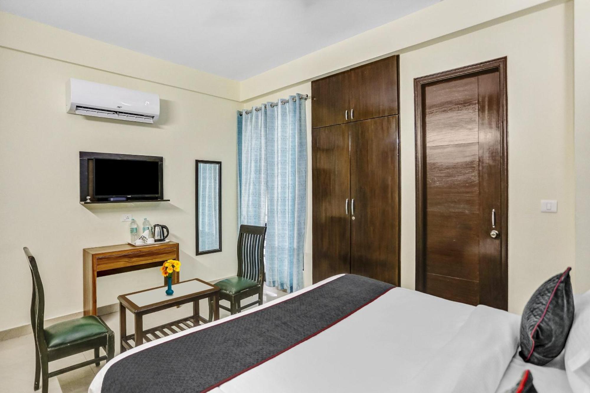Townhouse Rumaisa Indirapuram Exteriér fotografie