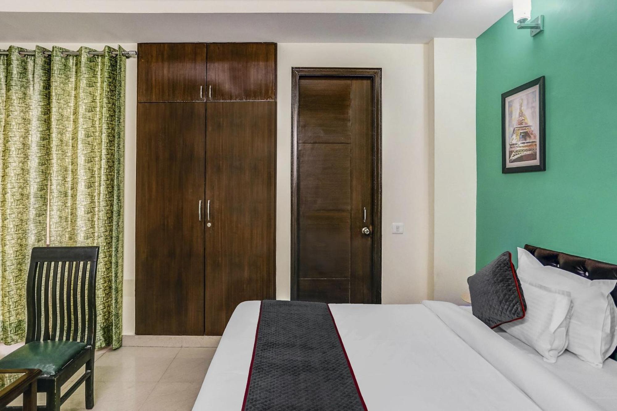 Townhouse Rumaisa Indirapuram Exteriér fotografie