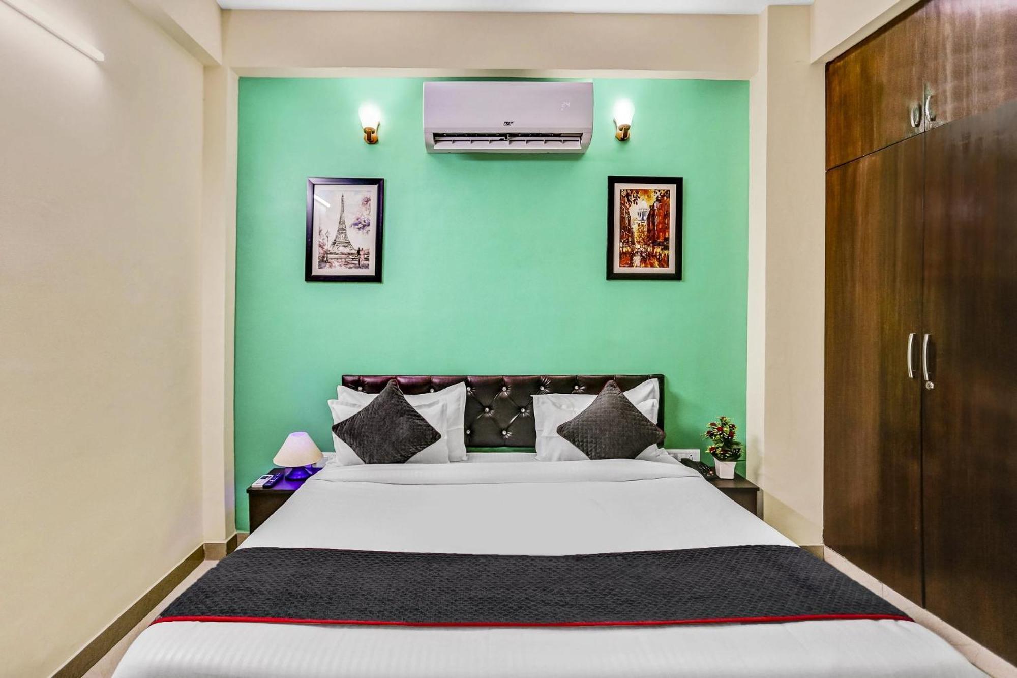 Townhouse Rumaisa Indirapuram Exteriér fotografie
